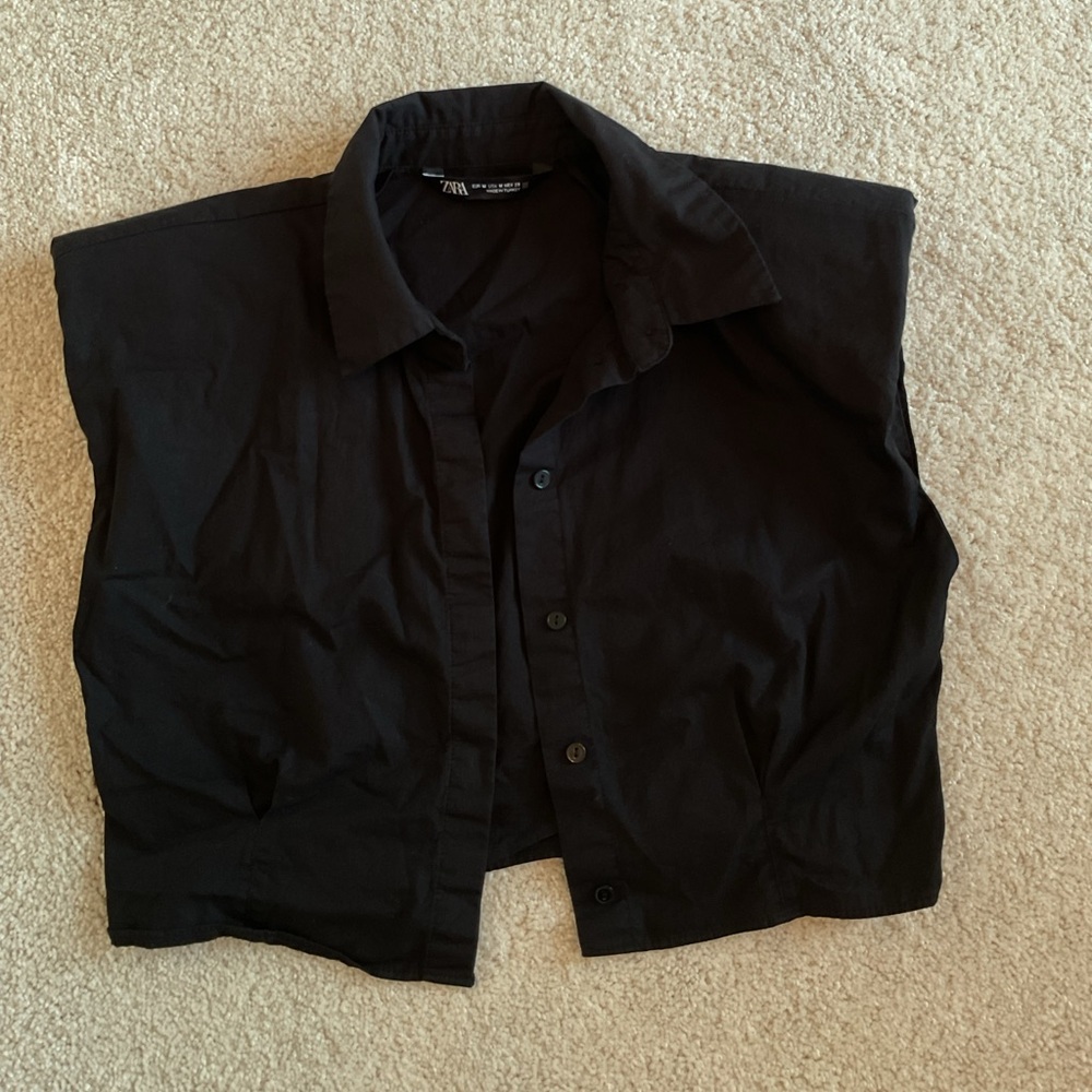 Zara sleeveless shirt